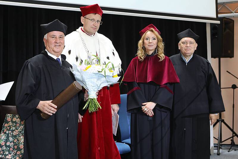 1_Lazarski University_ceeman roundup