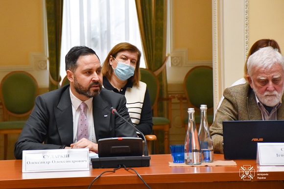 Dr. Oleksandr Sudarkin speaks at the Experts' Council meeting